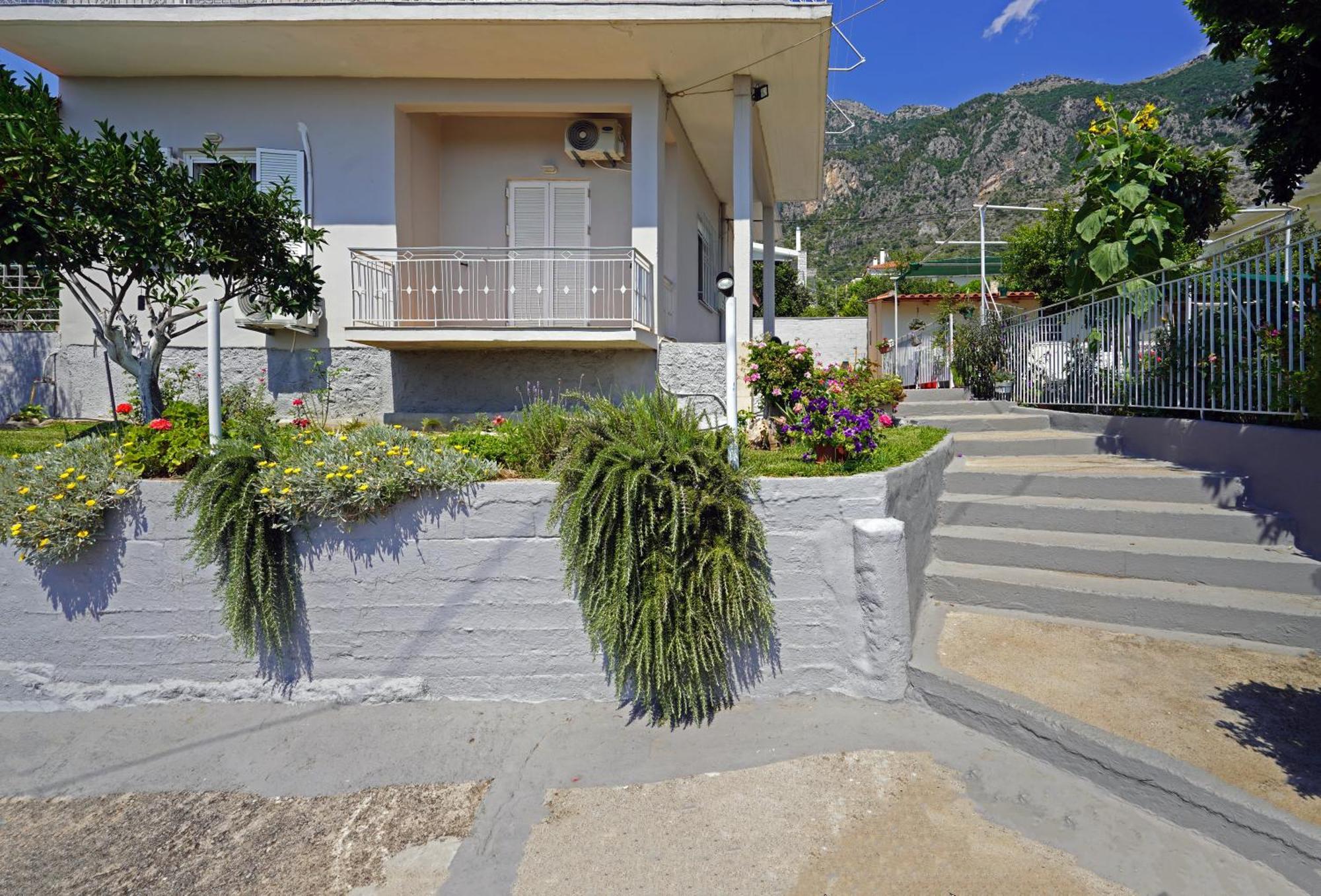 Kalimera Suite Kalamata Exteriör bild